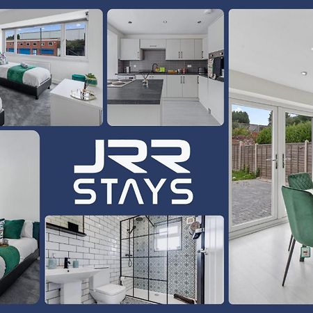 Tipton 3 Bedroom House Garden Sleeps 7 - Jrr Stays Coseley Kültér fotó